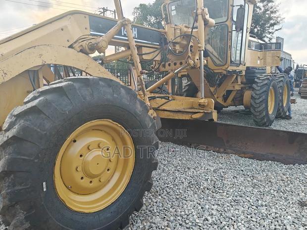 140h Caterpillar Gradder photo 3