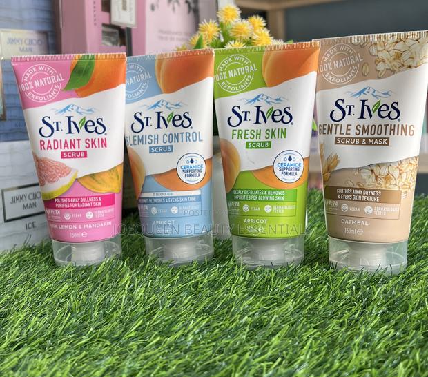St Ives Scrub 150ml · Photo 1