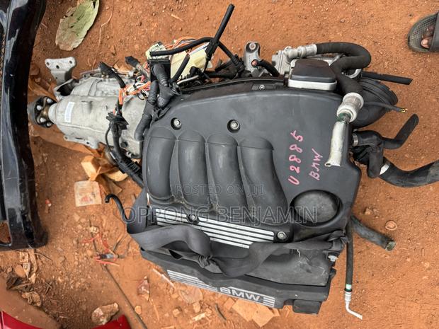 BMW 320i Engine and Gearbox