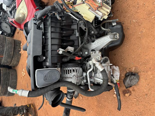 BMW 320i Engine and Gearbox