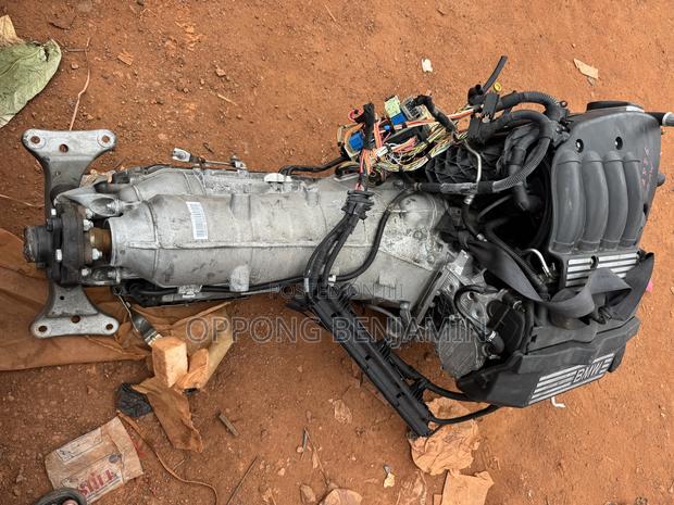 BMW 320i Engine and Gearbox