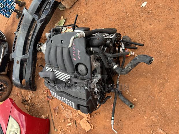 BMW 320i Engine and Gearbox