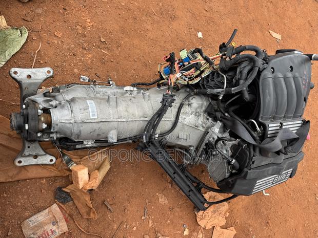 BMW 320i Engine and Gearbox