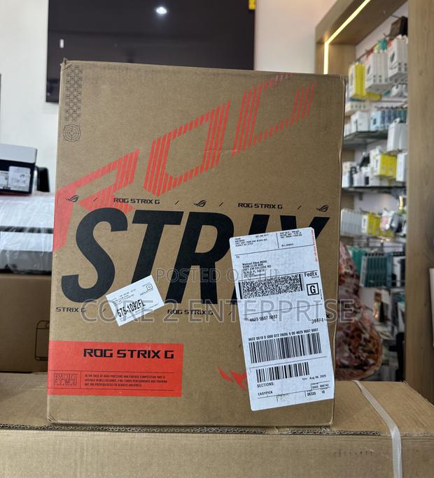 New Laptop Asus ROG Strix G16 G614 32GB Intel Core I7 SSD 1T photo 2