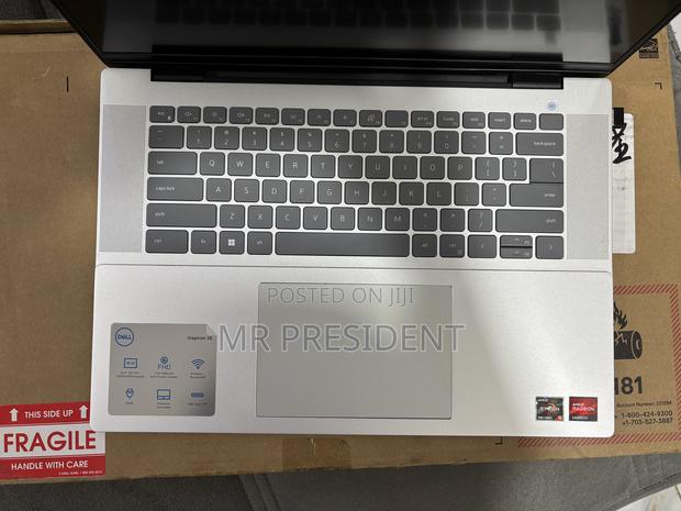 Laptop Dell Inspiron 16 5620 8GB AMD Ryzen 5 SSD 500GB