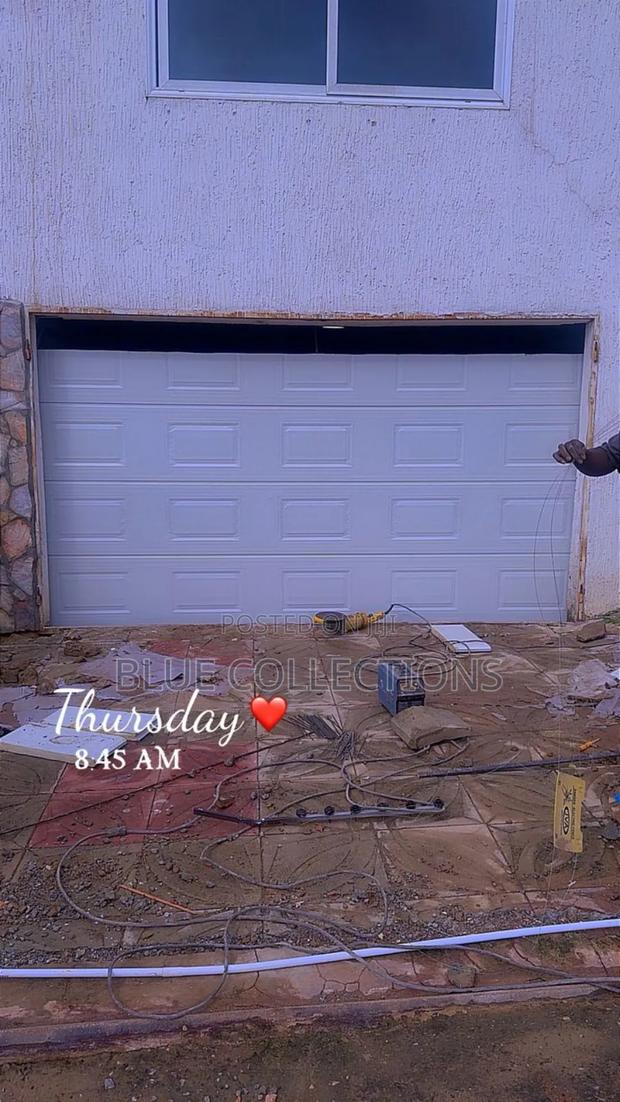 Automated Garage Door With Solar Power