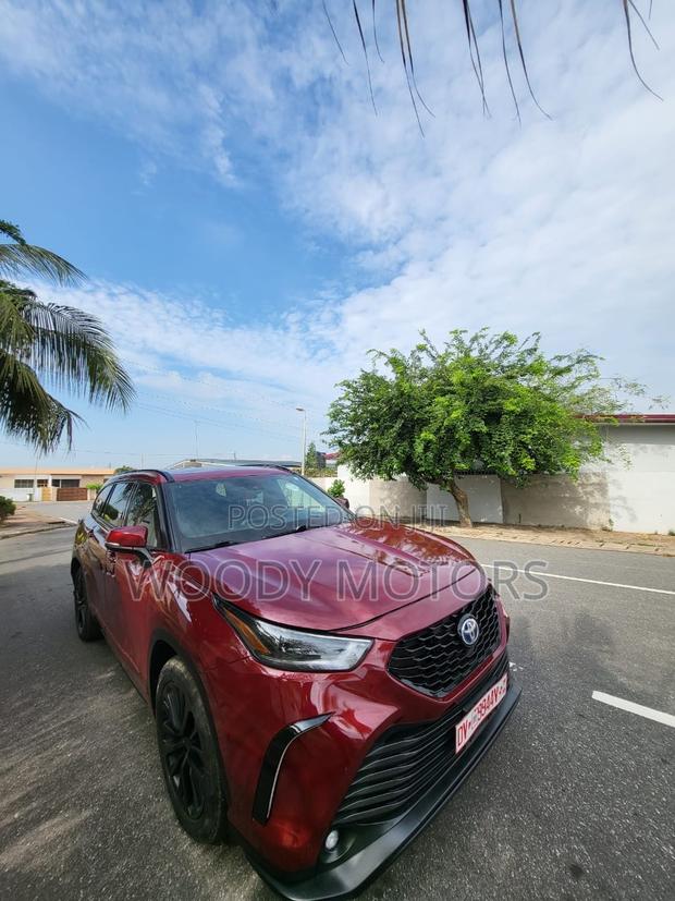 Toyota Highlander XSE 2021 Burgundy