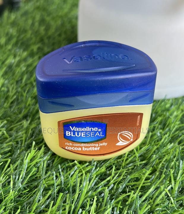 Vaseline Cocoa Butter Jelly · Photo 1