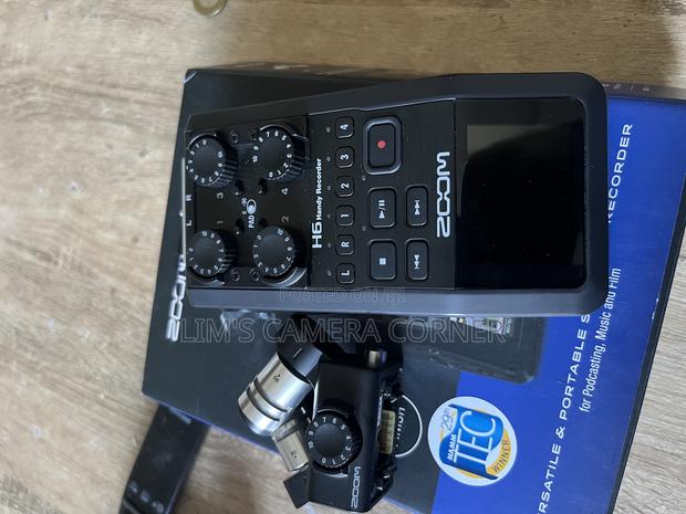 Zoom H6 Handy Recorder