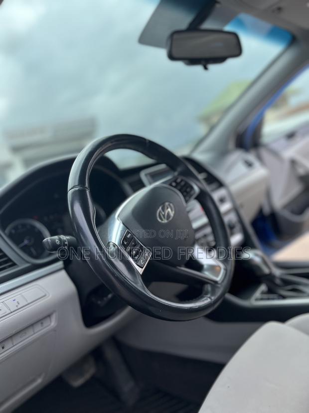 Hyundai Sonata SE 2018 Blue