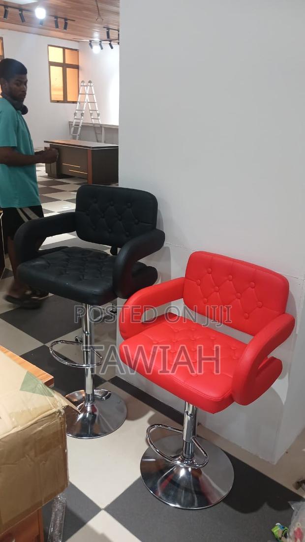 Salon Chairs · Photo 2