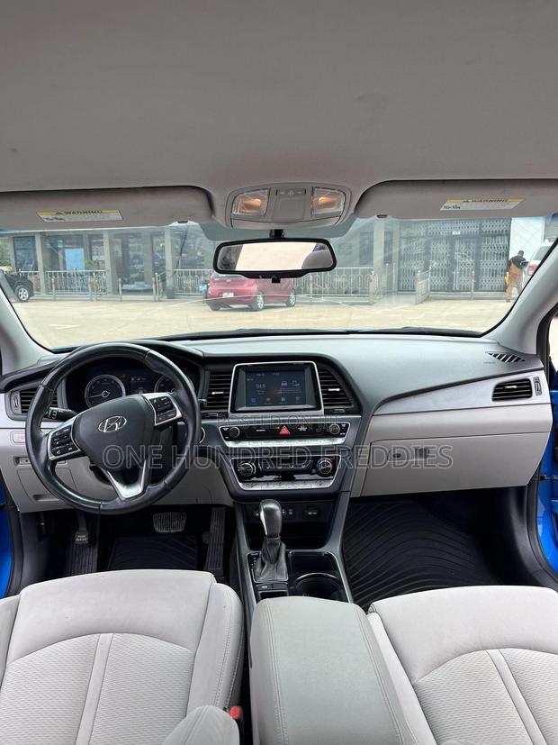 Hyundai Sonata SE 2018 Blue