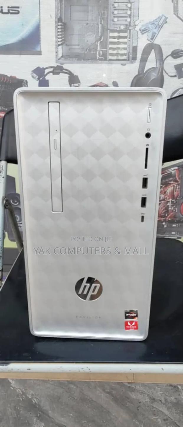 Desktop Computer HP Pavilion 590 8GB AMD Ryzen 3 SSD 256GB