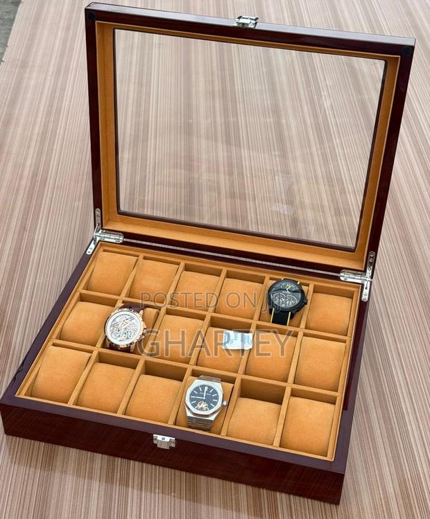 18 Slots Watches Haven - Wood Mode Brown Color · Photo 3