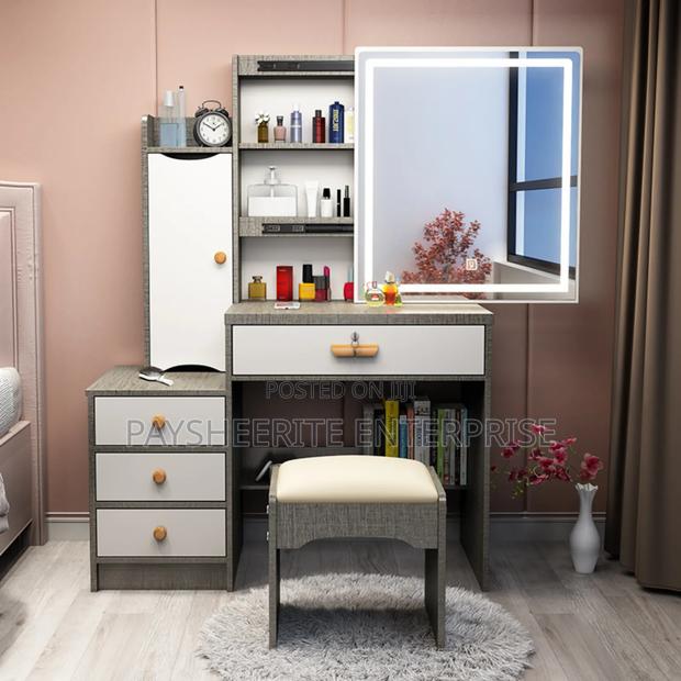 Dressing Mirror With Led Light 1120gh · Photo 1
