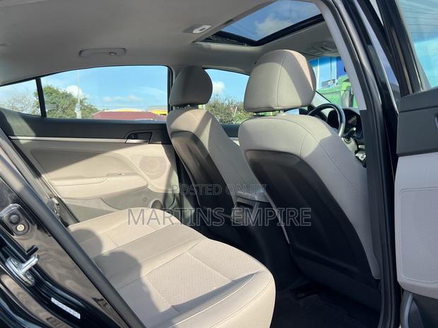 Hyundai Elantra SEL 2020 Black