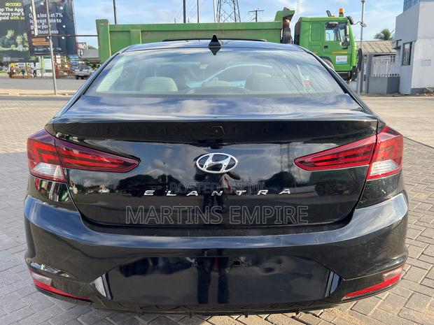 Hyundai Elantra SEL 2020 Black