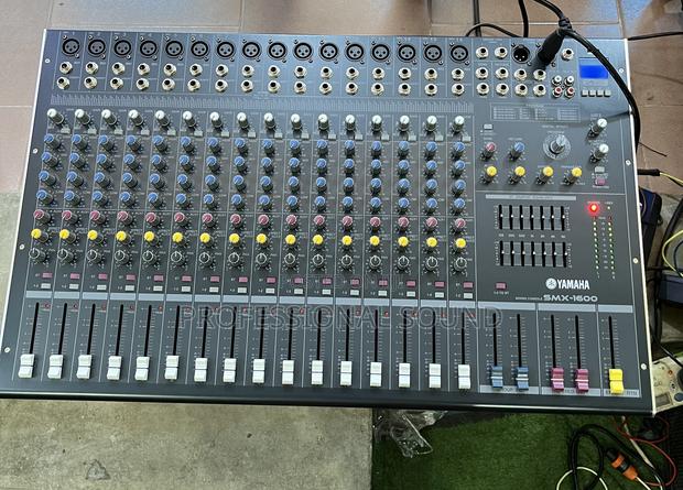 Yamaha Mixing Console SMX-1600 · Photo 4