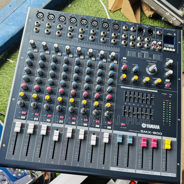 Yamaha SMX Raw Mixer 8 Channel · Photo 4