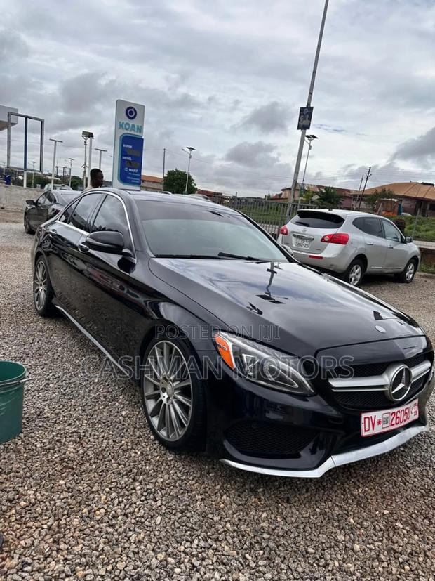 Mercedes-Benz C300 Luxury Sedan RWD (2.0L 4cyl 7A) 2016 Black