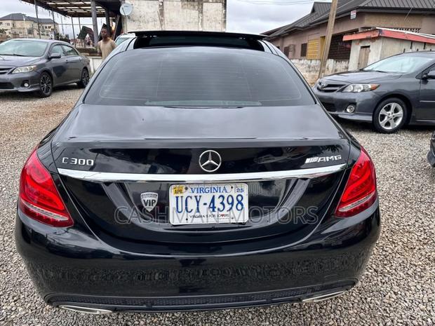 Mercedes-Benz C300 Luxury Sedan RWD (2.0L 4cyl 7A) 2016 Black