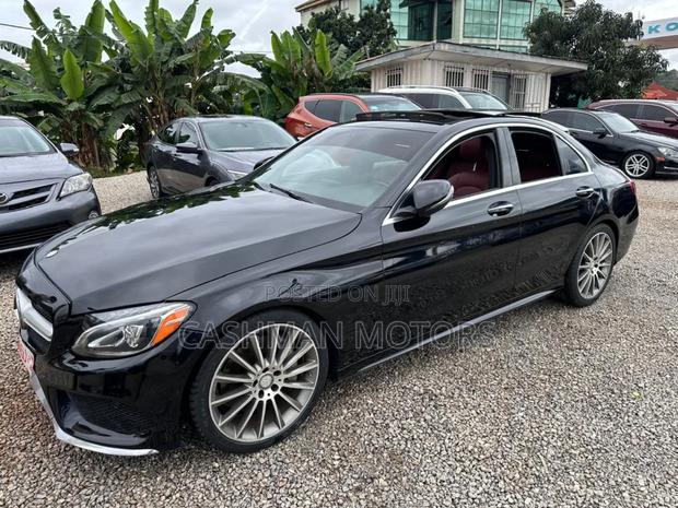 Mercedes-Benz C300 Luxury Sedan RWD (2.0L 4cyl 7A) 2016 Black