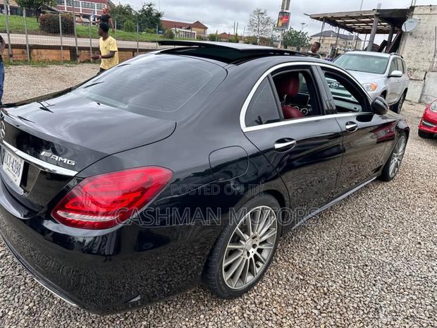 Mercedes-Benz C300 Luxury Sedan RWD (2.0L 4cyl 7A) 2016 Black