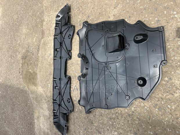 Toyota Rav4 Engine Under Splash Cover 2018 to 2025 photo 2