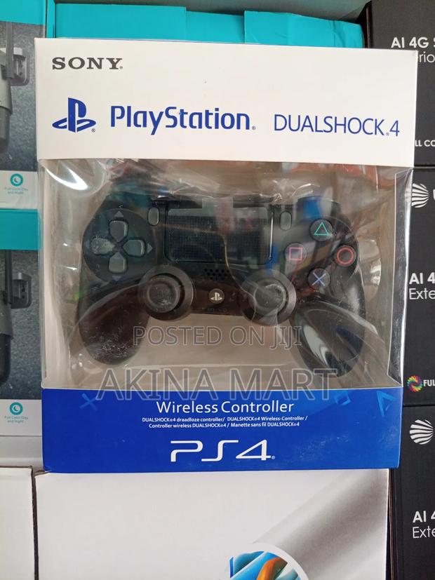 Playstation Dualshock 4 Wireless Controller · Photo 3