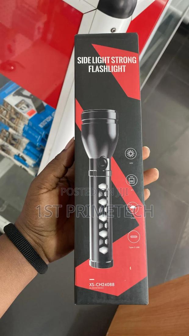 Rechargeable Flashlight photo 2