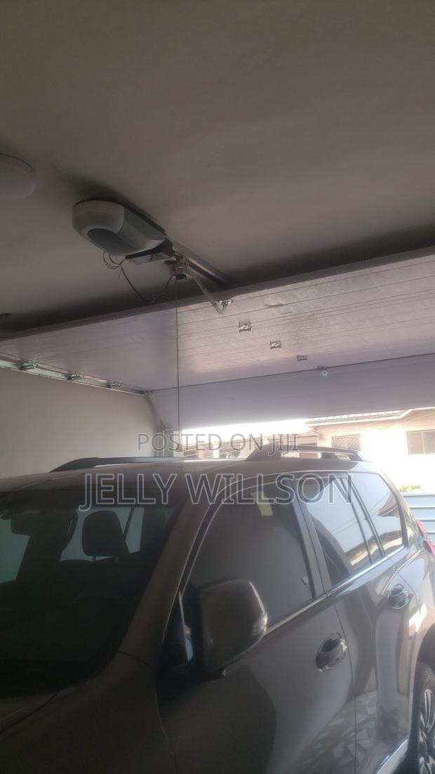 10feet Garage Door photo 2