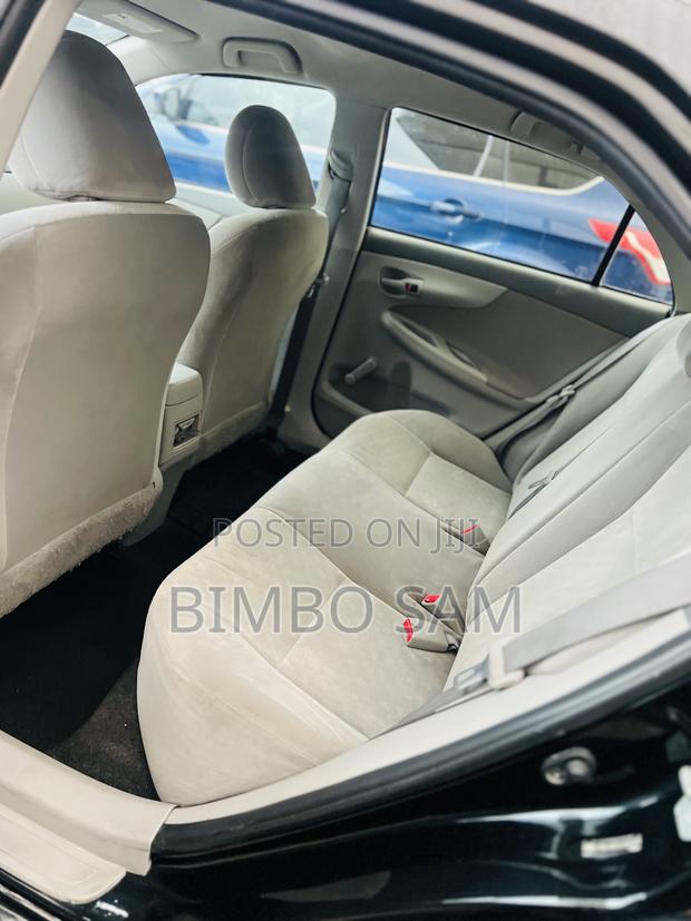 Toyota Corolla 2009 Black photo 5