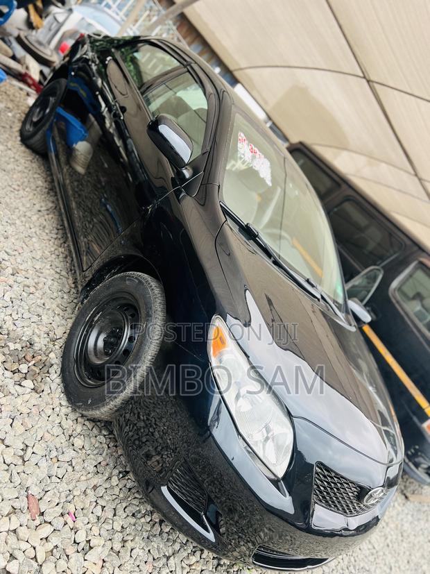 Toyota Corolla 2009 Black photo 6