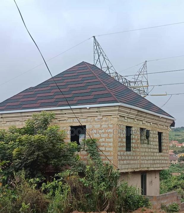 Styled and Quality Shingle Roofing Tiles · Photo 2