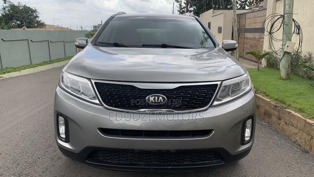 Kia Sorento LX 4dr SUV (2.4L 4cyl 6A) 2014 Gray
