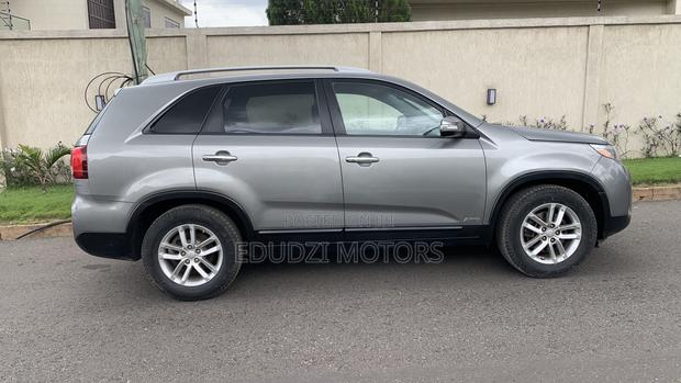 Kia Sorento LX 4dr SUV (2.4L 4cyl 6A) 2014 Gray