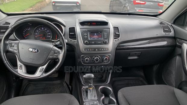 Kia Sorento LX 4dr SUV (2.4L 4cyl 6A) 2014 Gray