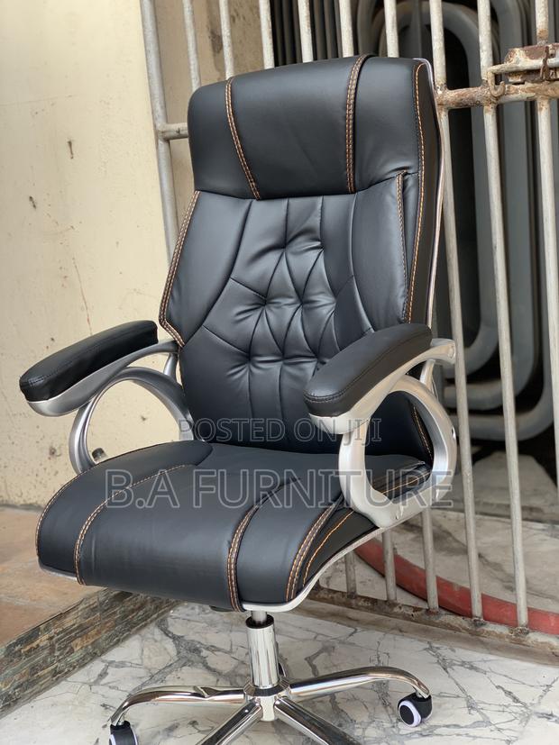 Office Chair · Photo 2