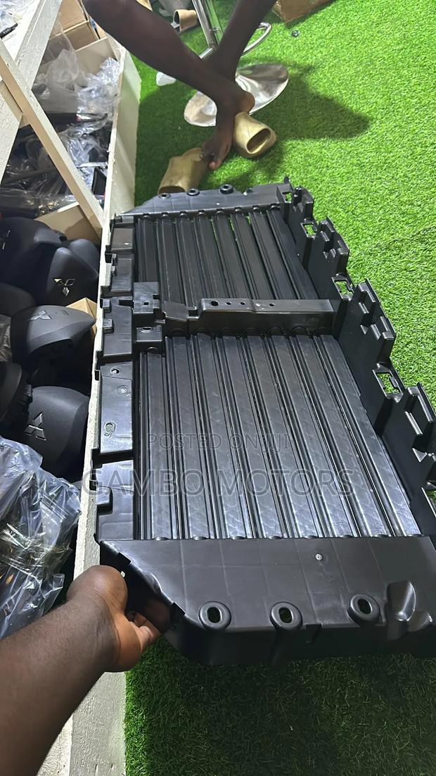 Ford F150 2022 Shutter Grill With Motor