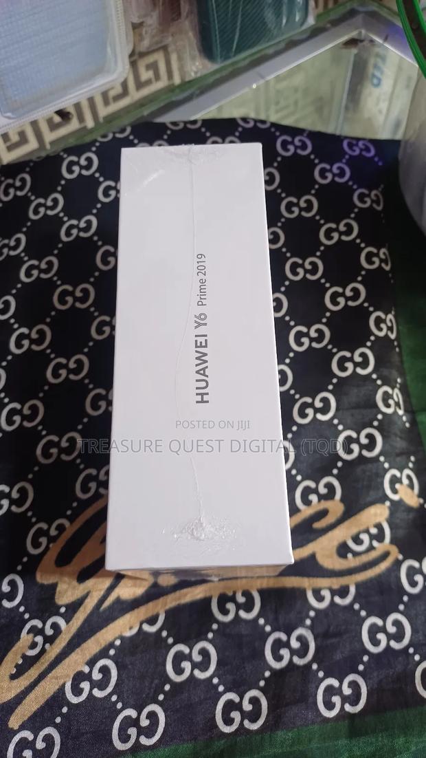 New Huawei Y6 Prime 32 GB Bronze · Photo 3