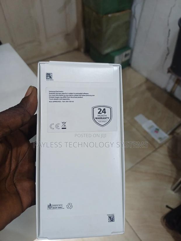New Samsung Galaxy A17 128 GB Black photo 2