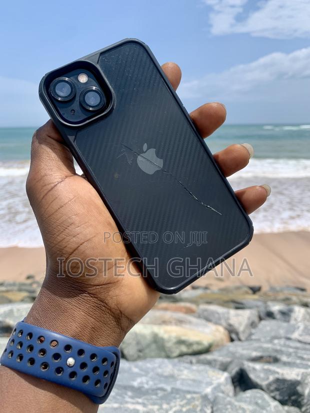 Apple iPhone 13 128 GB Blue · Photo 2