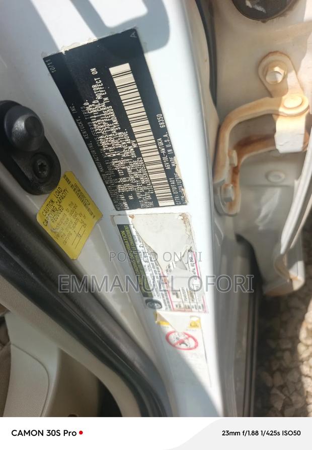 Toyota Sienta 1.5 AWD 2012 Silver