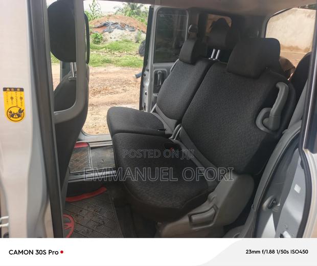 Toyota Sienta 1.5 AWD 2012 Silver