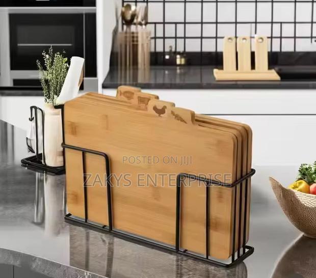 4 in 1 Wooden Chopping Board · Photo 3