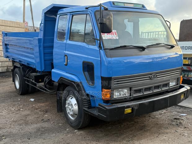 Kia Rhino Tripper 2006 Blue