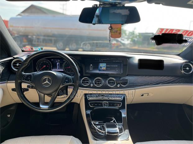 Mercedes-Benz E300 4Matic AWD Sedan (2.0L 4cyl 9A) 2017 Gray