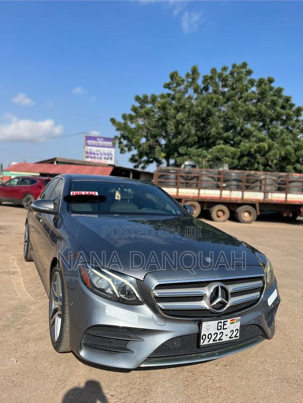 Mercedes-Benz E300 4Matic AWD Sedan (2.0L 4cyl 9A) 2017 Gray