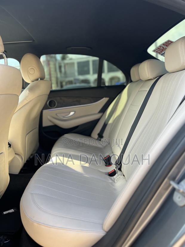 Mercedes-Benz E300 4Matic AWD Sedan (2.0L 4cyl 9A) 2017 Gray