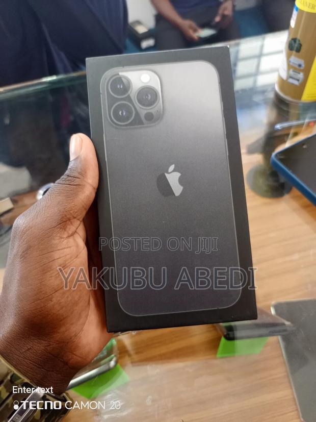 New Apple iPhone 13 Pro Max 256 GB Gray · Photo 3